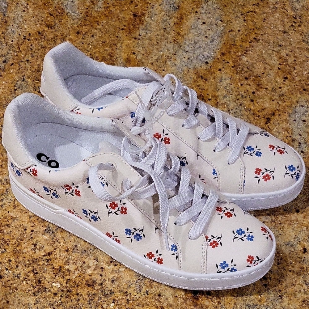 Coach Clip Low Top Sneaker Women Size 9.5 Chalk Floral Print Lace Up Rubber Sole